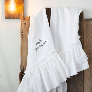 Modern farmhouse|Set of 2 ruffled towels gift for her