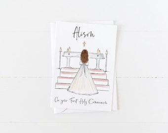 Carte de voeux : Jeune fille à l'autel faisant sa première communion (personnalisé en ajoutant un nom, en choisissant l'option cheveux)