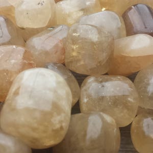 CITRINE TUMBLED STONE One (1) Medium/Large Natural Tumble Stone