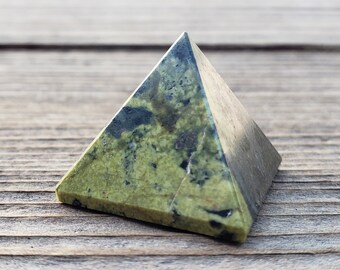 DRAGON STONE natural small gemstone crystal pyramid 20-22
