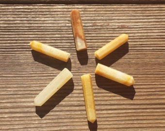NATURAL GOLDEN QUARTZ Single Terminated Gemstone Crystal Pencil Point (One)