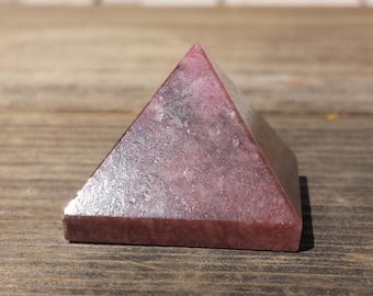 RHODONITE natural Medium gemstone crystal pyramid 27-30mm