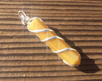GOLDEN QUARTZ Spiral Wire Wrapped Pencil Point Pendant Gemstone