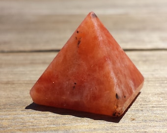 SUNSTONE natural small gemstone crystal pyramid 20-22