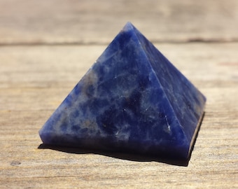 SODALITE natural small gemstone crystal pyramid 20-22