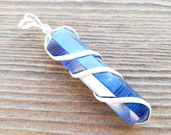 BLUE ONYX Spiral Wire Wrapped Pencil Point Pendant Gemstone
