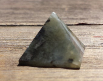 LABRADORITE natural small gemstone crystal pyramid 20-22
