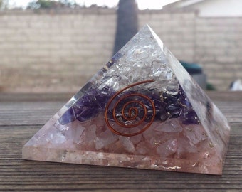 Extra Large (70-75mm) Clear QUARTZ/AMETHYST/ROSE Quartz Orgone Gemstone Pyramid X-Large Pyramid Orgone