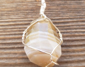 BANDED/GREY AGATE Wire Cage Wrapped Tumbled Stone Pendant Stone Natural Gemstone