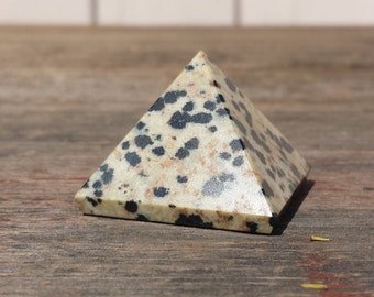 DALMATIAN JASPER natural Medium gemstone crystal pyramid 27-30