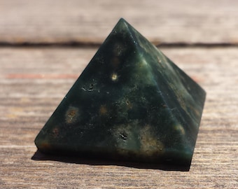 RAINFOREST RHYOLITE natural small gemstone crystal pyramid 20-22