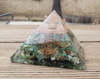 Extra Large (70-75mm) CHRYSOPRASE Orgone Gemstone Pyramid X-Large Pyramid Orgone