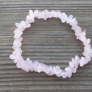 ROSE QUARTZ Natural Stone Gemstone Stretchy Chip Bracelet