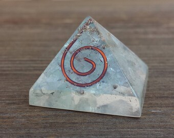 Small (25-30mm) FLUORITE COIL Orgone Gemstone Pyramid Small Pyramid Orgone