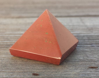 RED JASPER natural small gemstone crystal pyramid 20-22
