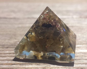 Small (25-30mm) LABRADORITE Orgone Gemstone Pyramid Small Pyramid Orgone