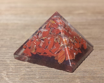 Small (25-30mm) RED JASPER Orgone Gemstone Pyramid Small Pyramid Orgone