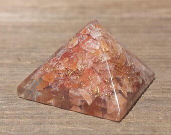 Small (25-30mm) SUNSTONE Orgone Gemstone Pyramid Small Pyramid Orgone
