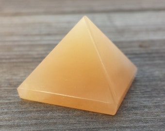 ORANGE AVENTURINE natural small gemstone crystal pyramid 20-22