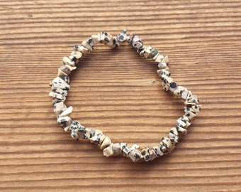 Natural DALMATIAN JASPER Stone Gemstone Stretchy Chip Bracelet