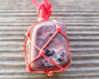 RED TIGER EYE Netted (Macrame) Tumbled Stone Pendant Stone Natural Gemstone