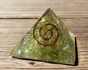 Small (25-30mm) PERIDOT COIL Orgone Gemstone Pyramid Small Pyramid Orgone