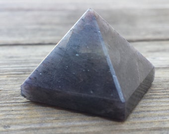 BLUE AVENTURINE natural Medium gemstone crystal pyramid 27-30mm