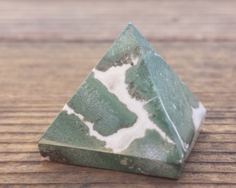 GREEN ZEBRA JASPER natural Medium gemstone crystal pyramid 27-30mm
