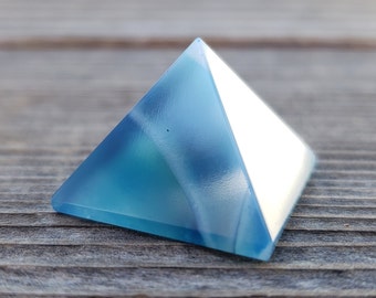 BLAUWE ONYX natuurlijke kleine edelsteen kristallen piramide 20-22