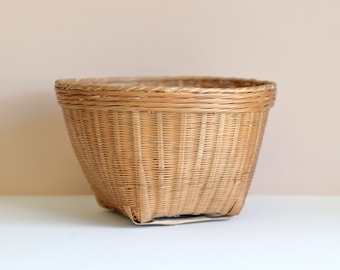 Medium Vintage Basket | Vintage Planter | Wastebasket