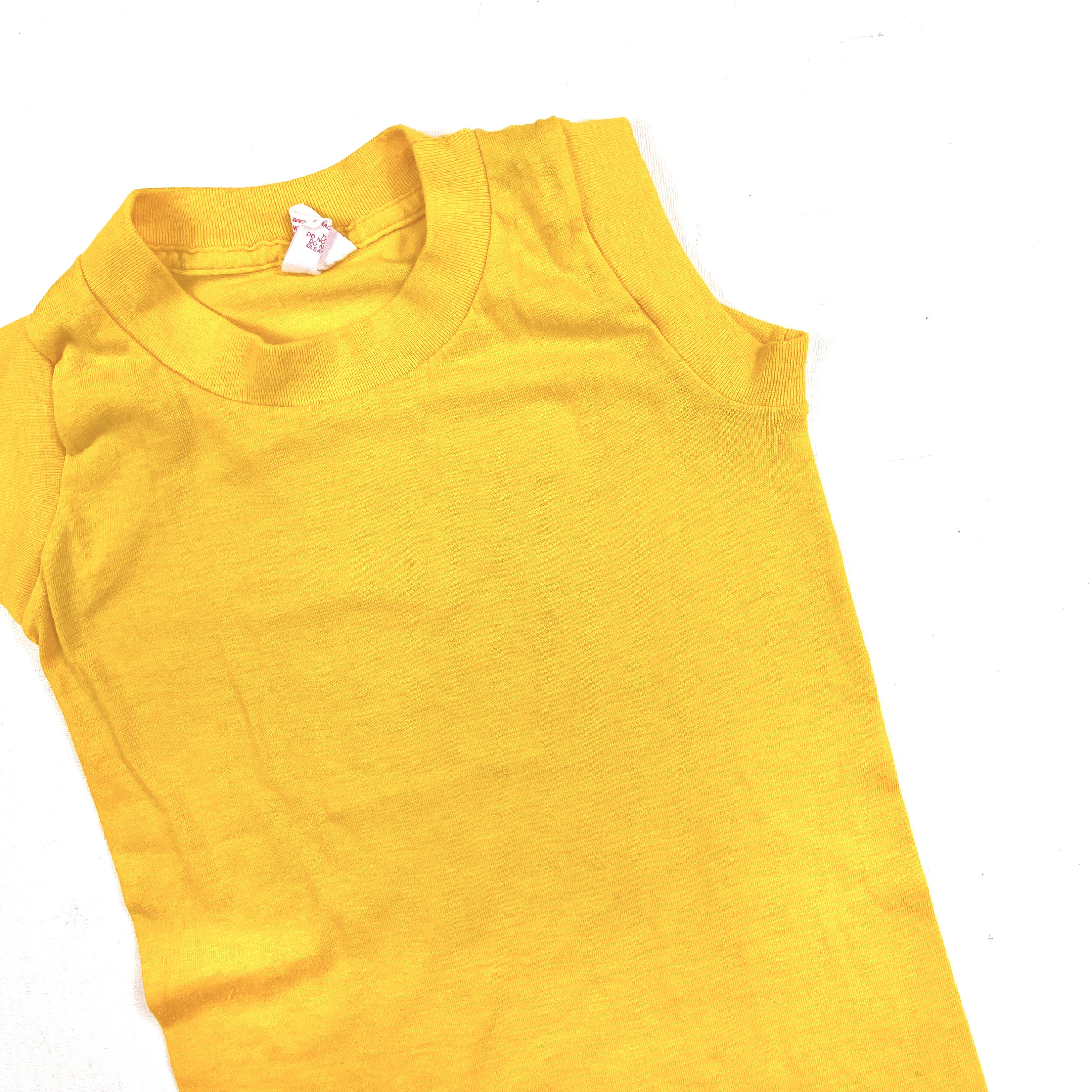Vtg Surf style 2 piece set, 80s surf print shorts, Bright yellow