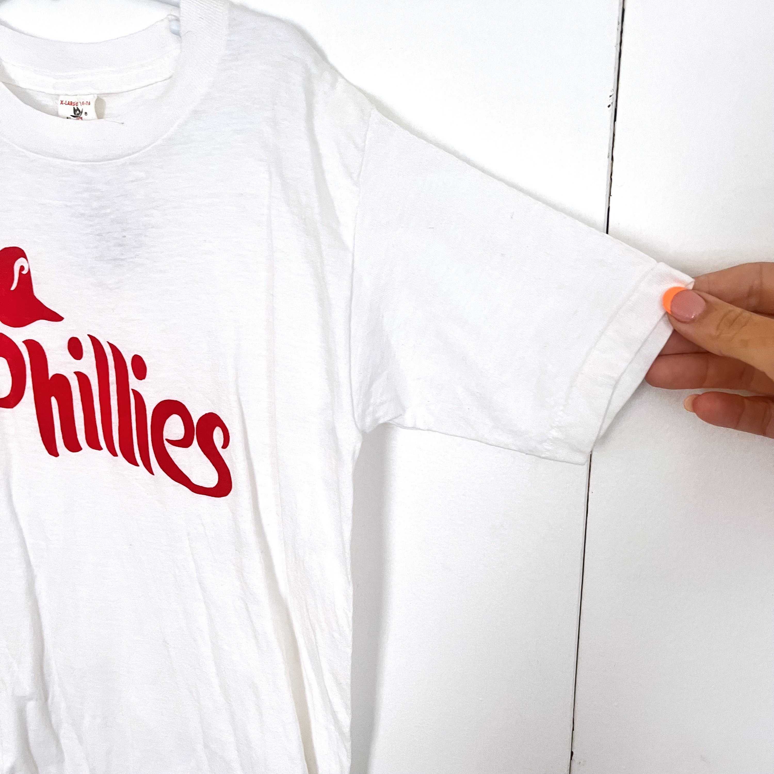 Vintage Phillies t-shirt, Teen white Philadelphia baseball Unisex shirt,  Teen Size 14/16Y