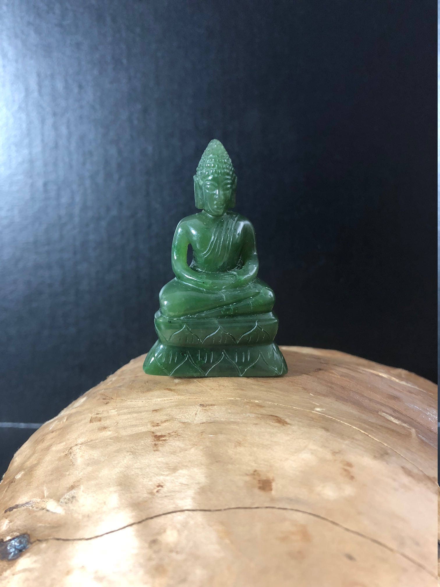 カナダ産翡翠タイ仏像彫刻 - 3サイズあり、翡翠彫刻、翡翠仏像 - Etsy 日本