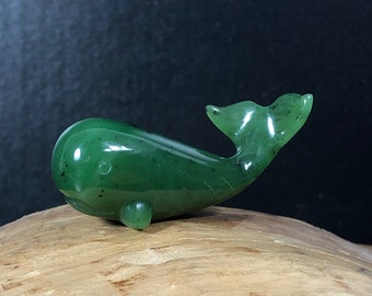 カナダ産翡翠のクジラの置物 - 翡翠彫刻 - モビー・ディック - Etsy 日本