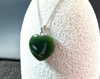 Dark Green Canadian Jade Heart Pendant - 0576 - Green Jade - Natural Jade - Jade Necklace - 22mm