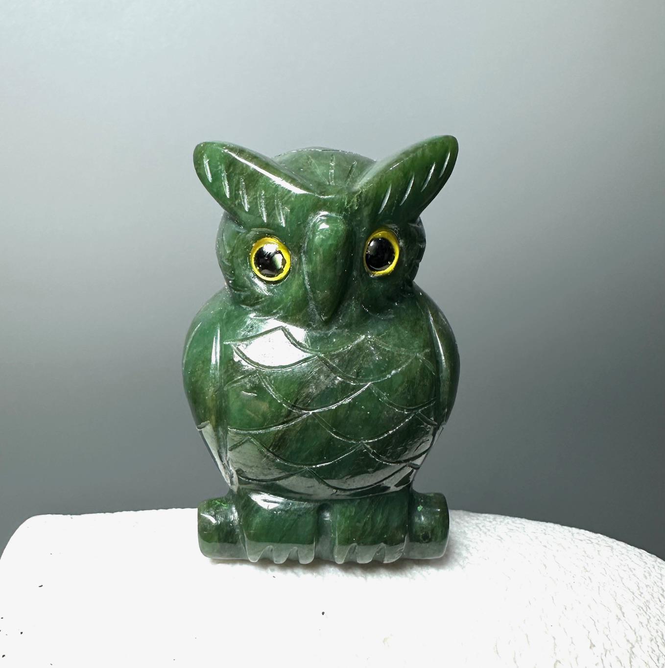 カナダ産翡翠フクロウ彫刻 - 2.5インチ - Etsy 日本
