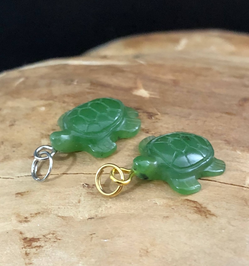 Canadian Nephrite Jade Turtle Charm Necklace Turtles Green Etsy