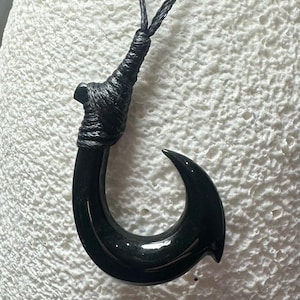commercial fish hooks Live Bait Saltwater Circle Hook Assortment avet jx Diy Jon Boat Rod These come with Five Style:65/300 yds green