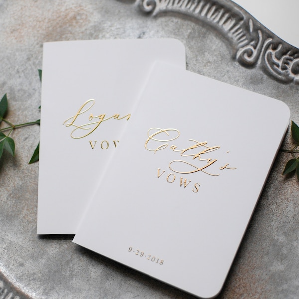 Personalized Wedding Vow Books, Custom Wedding Vow Booklets, White and Gold Vow Books, Set of 2 Vow Books