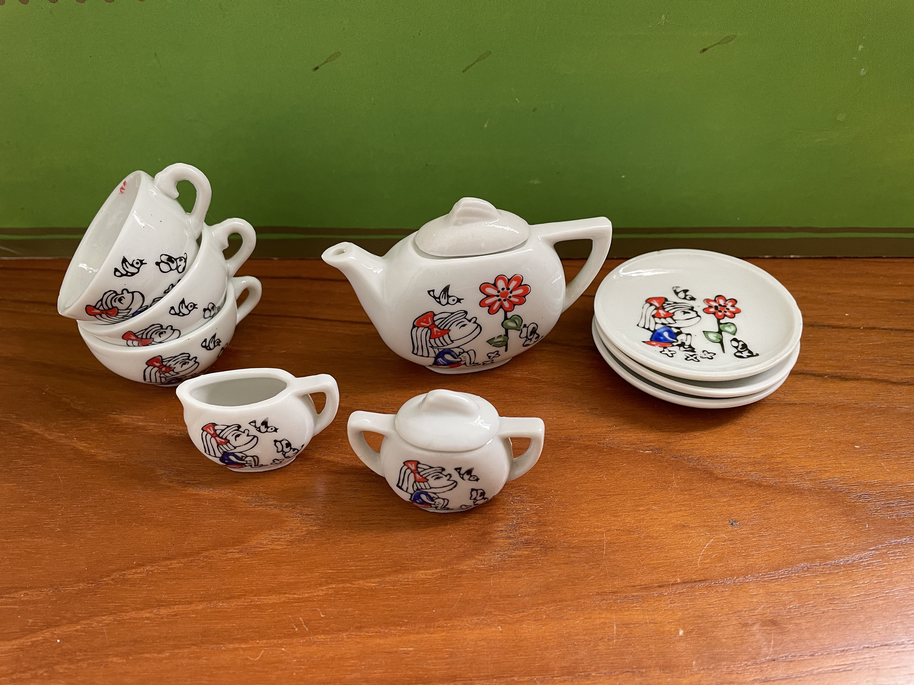Set da tè in porcellana in miniatura d'epoca, Giappone occupato