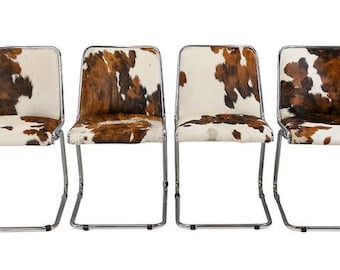 Juego de 4 sillas de comedor italianas de mediados de siglo, diseñadas por Claudio Salocchi en la década de 1960.