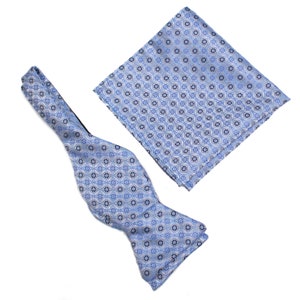 Mens Blue Flowers Circles Bow Tie Self Tie Hanky Neckwear Set