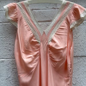 1940s Pink Boudoir Gown With Lace Trim