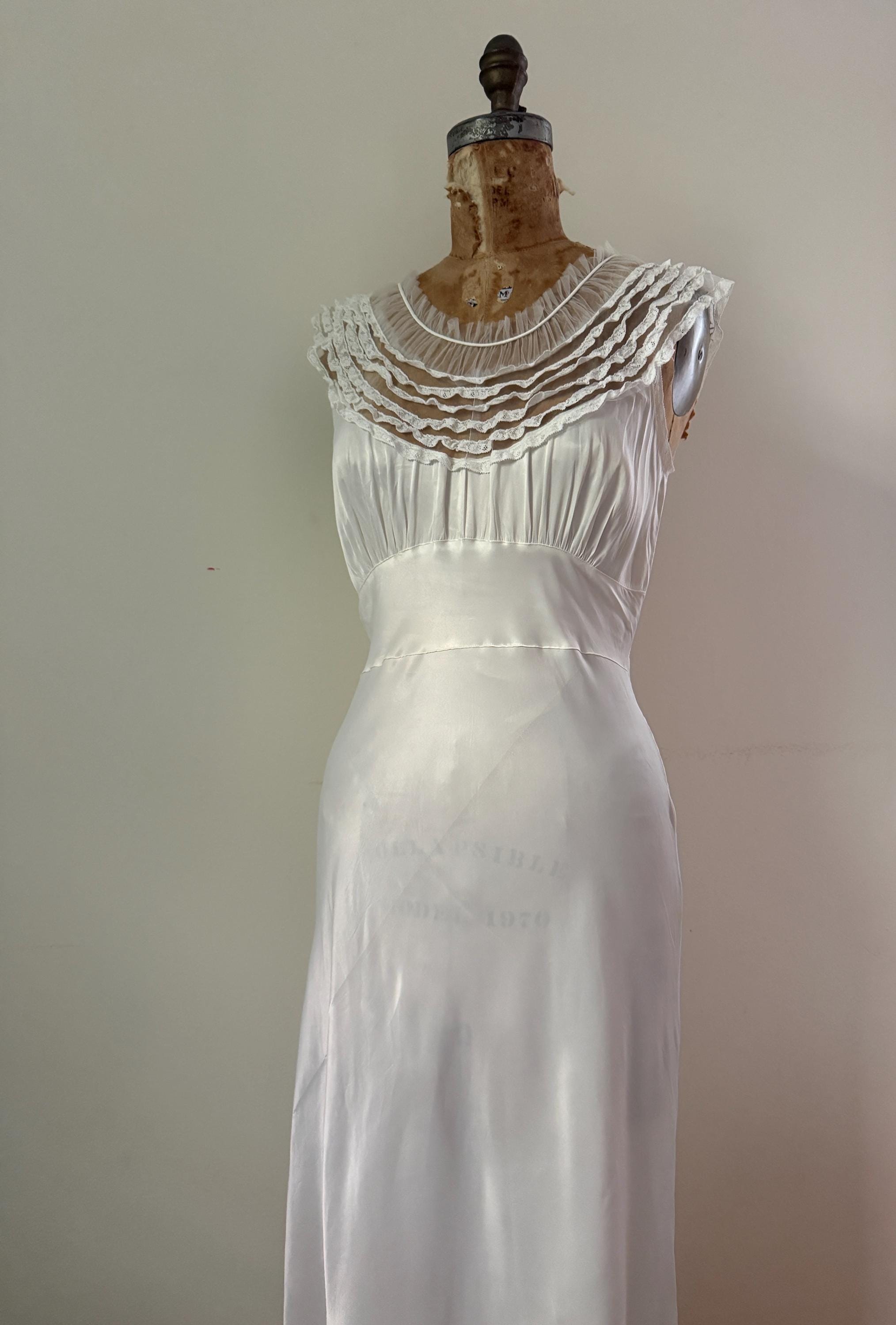 1920s bias cut dress The Poetry of the Bias: Madeleine Vionnet