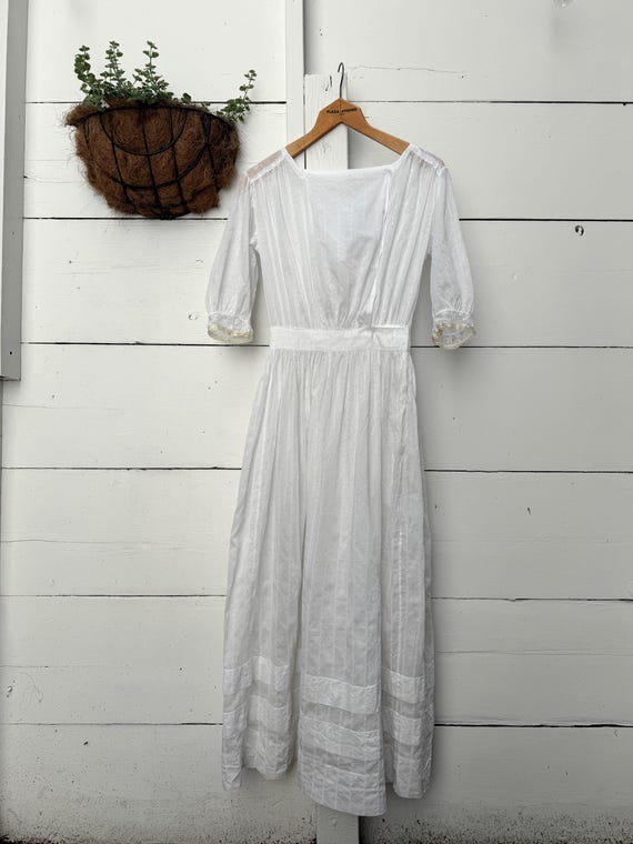 Antique 1900s Edwardian Lawn Dress