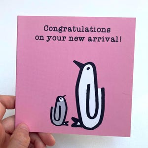 Gefeliciteerd: babyroze, babypinguïn, nieuw binnen, babykaart