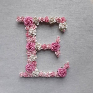 Carta floral • carta independiente • regalo para ella • decoración de dormitorio, guardería • decoración de boda • cumpleaños • letras florales • inicial de flor,