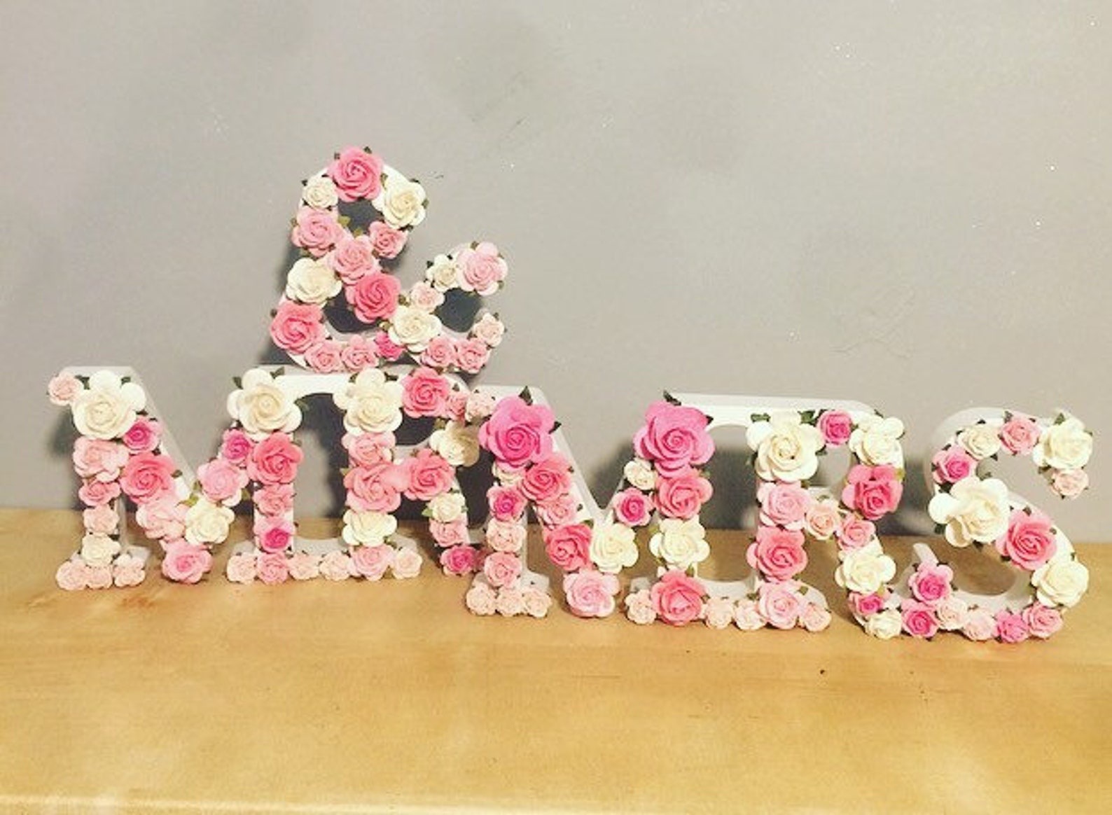 Lettrage Floral Mr & Mrs Decor-lite - À Louer Pour Mariage - Réutilisable - Fabriqué UK