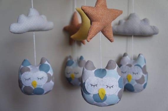Mobile Hiboux Bleu Ciel étoile Orange Nuage Blanc Et Lune Jaune Pour Bébé