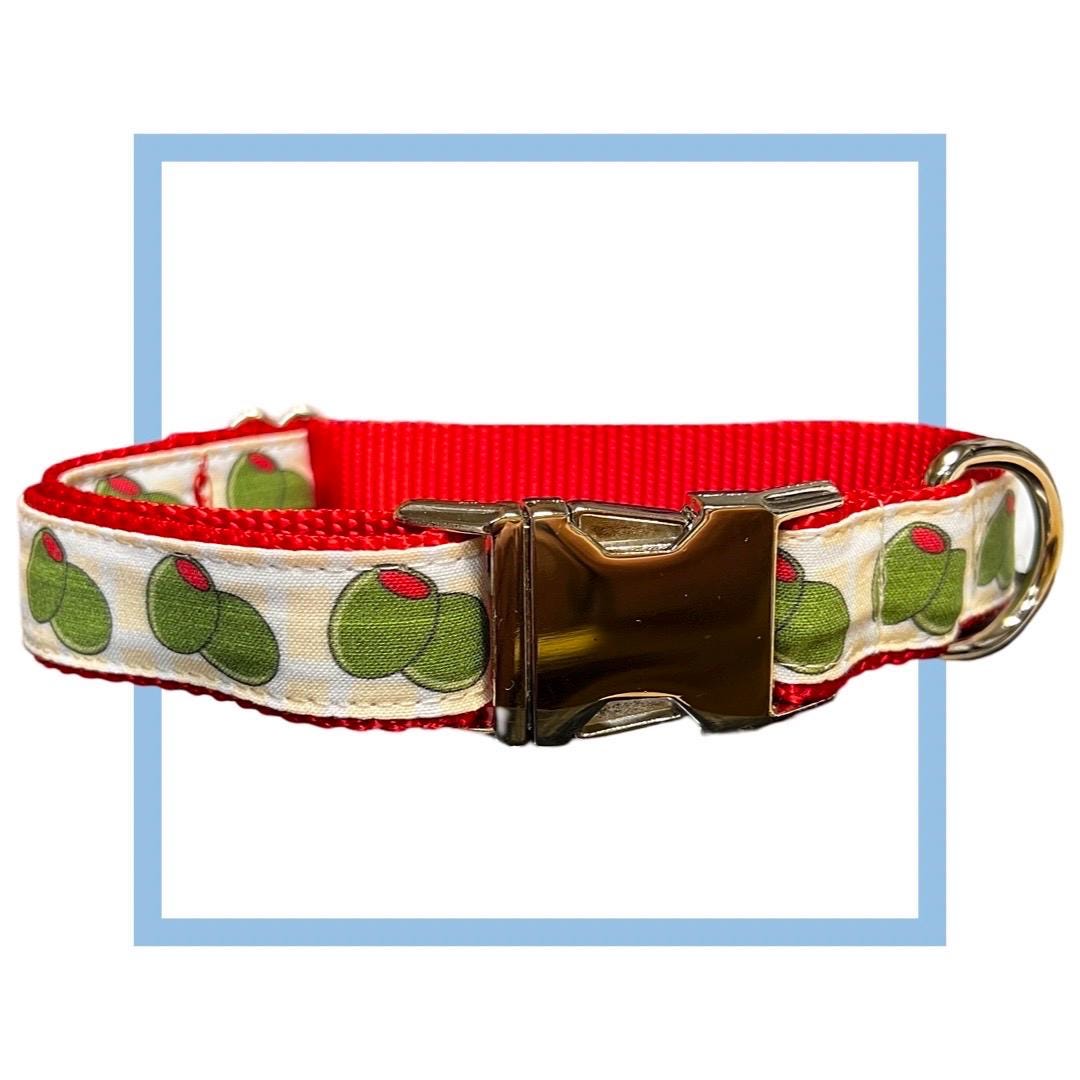 Etsy christmas dog collars hotsell